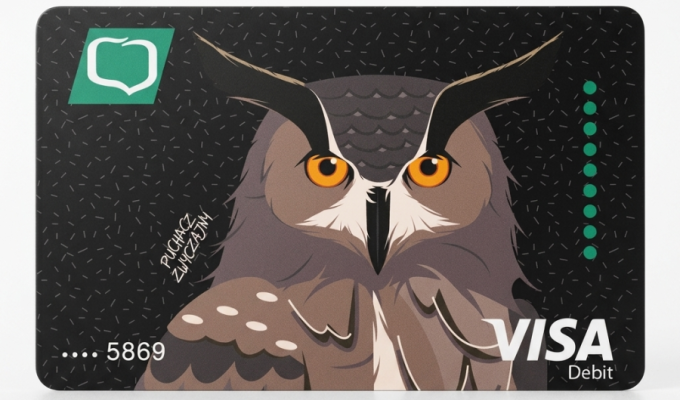 Karta VISA Debit z ilustracją puchacza zwyczajnego – projekt karty Banku Spółdzielczego w Niechobrzu.